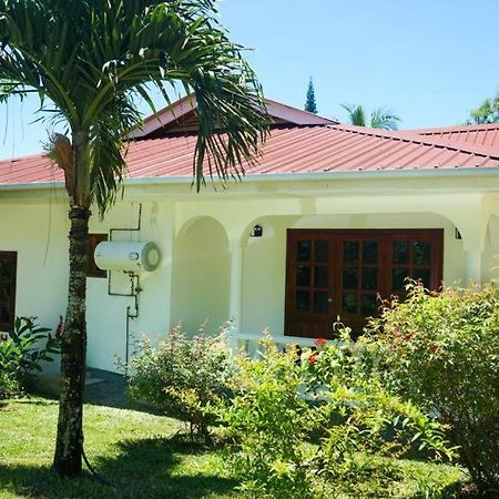 Ogumka, Self Catering , Beoliere, Mahe 호텔 빅토리아 외부 사진