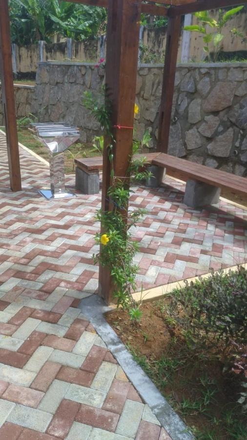Ogumka, Self Catering , Beoliere, Mahe 호텔 빅토리아 외부 사진