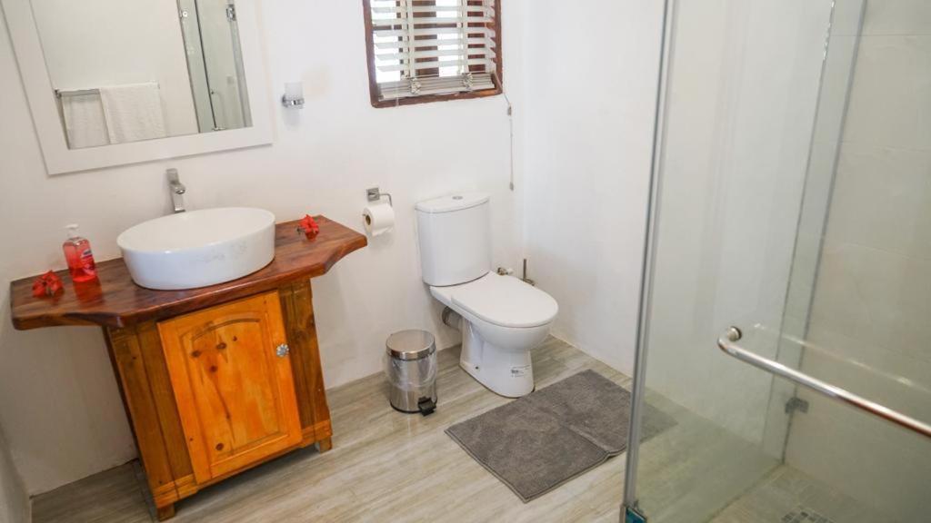 Ogumka, Self Catering , Beoliere, Mahe 호텔 빅토리아 외부 사진